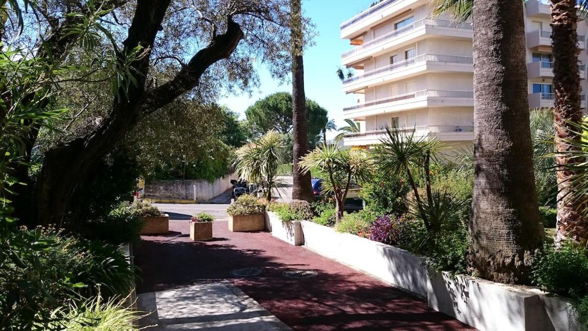 Joli Studio 4Pers Piscine Tout Confort Juan-les-Pins Exterior photo