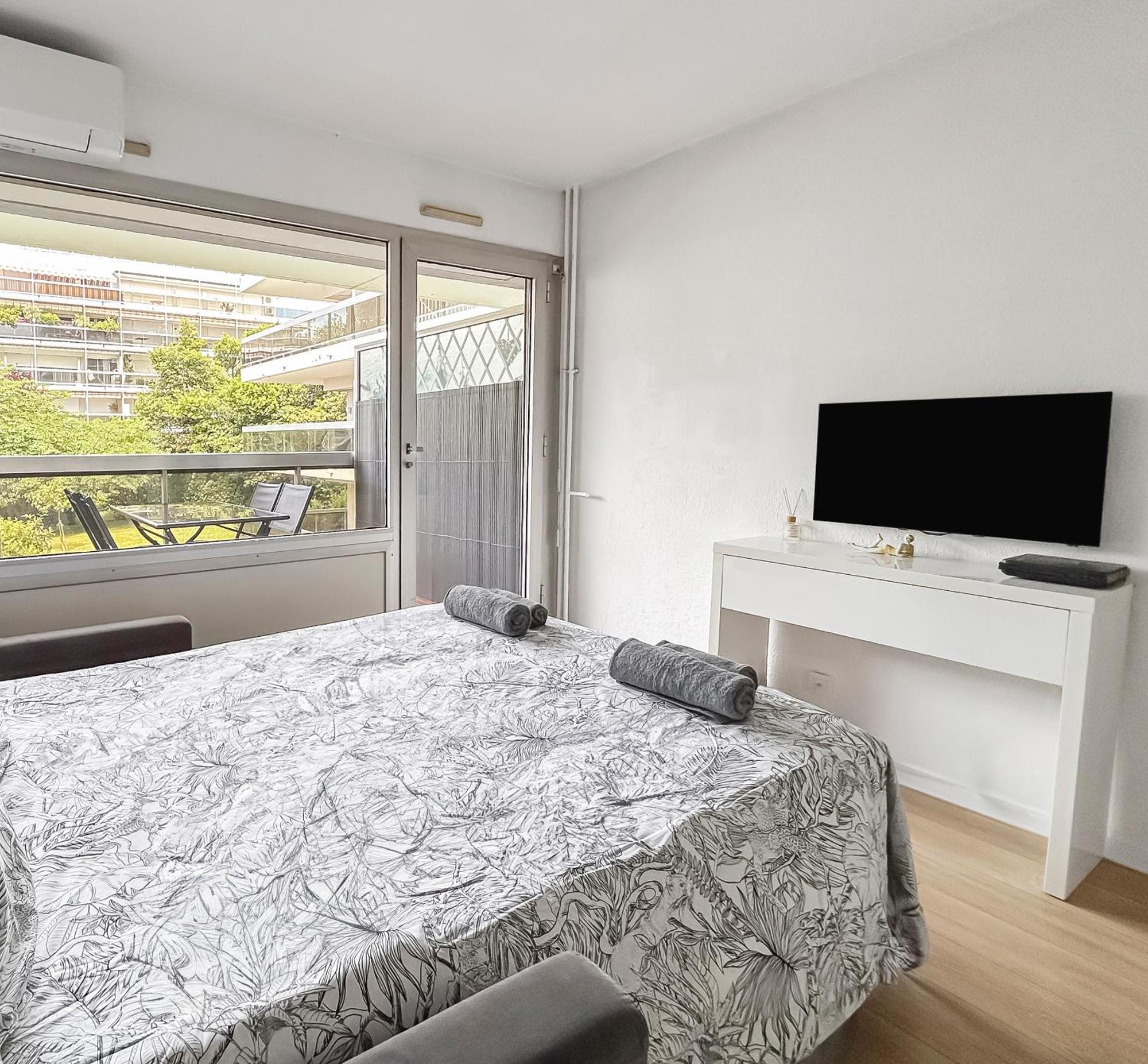 Joli Studio 4Pers Piscine Tout Confort Juan-les-Pins Exterior photo