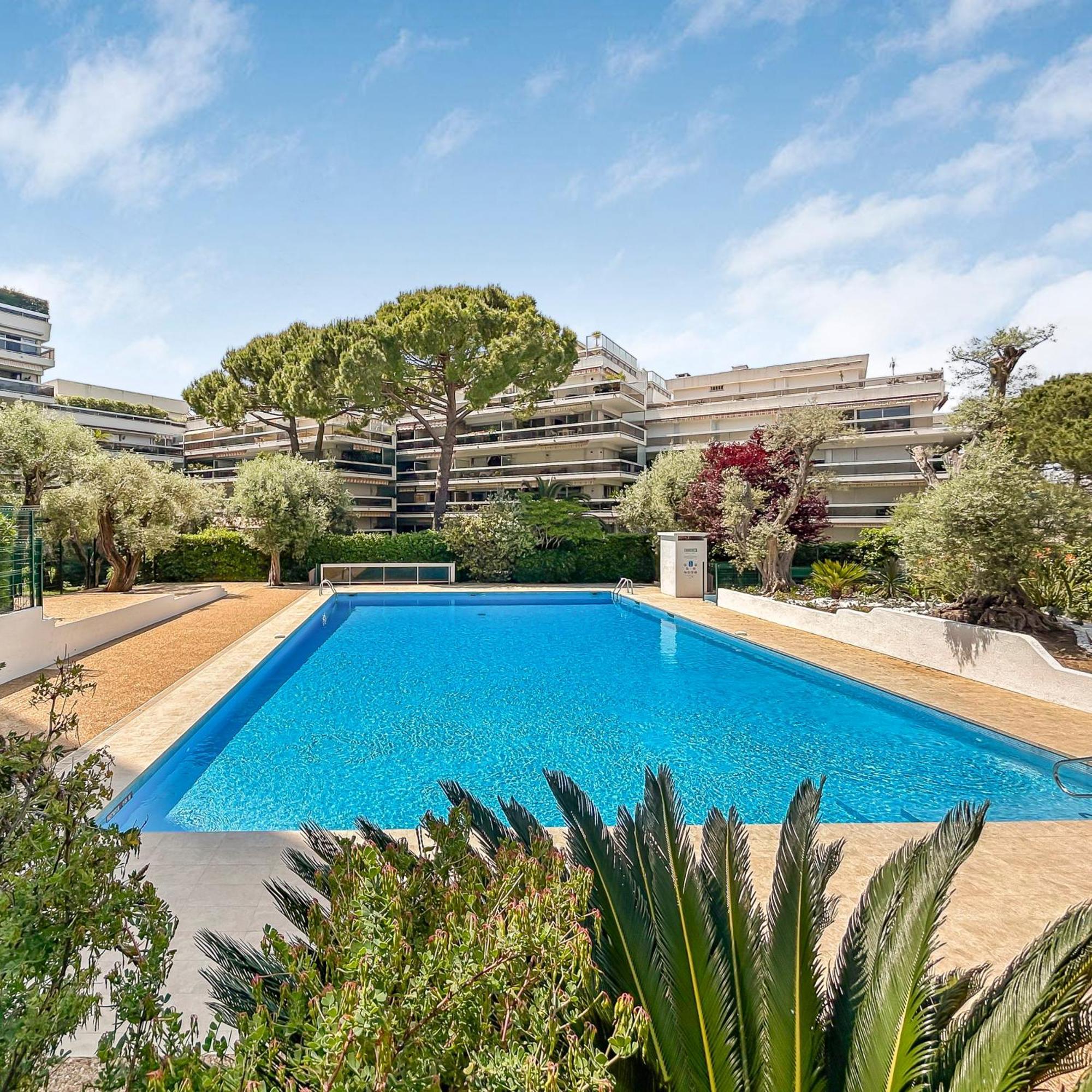 Joli Studio 4Pers Piscine Tout Confort Juan-les-Pins Exterior photo
