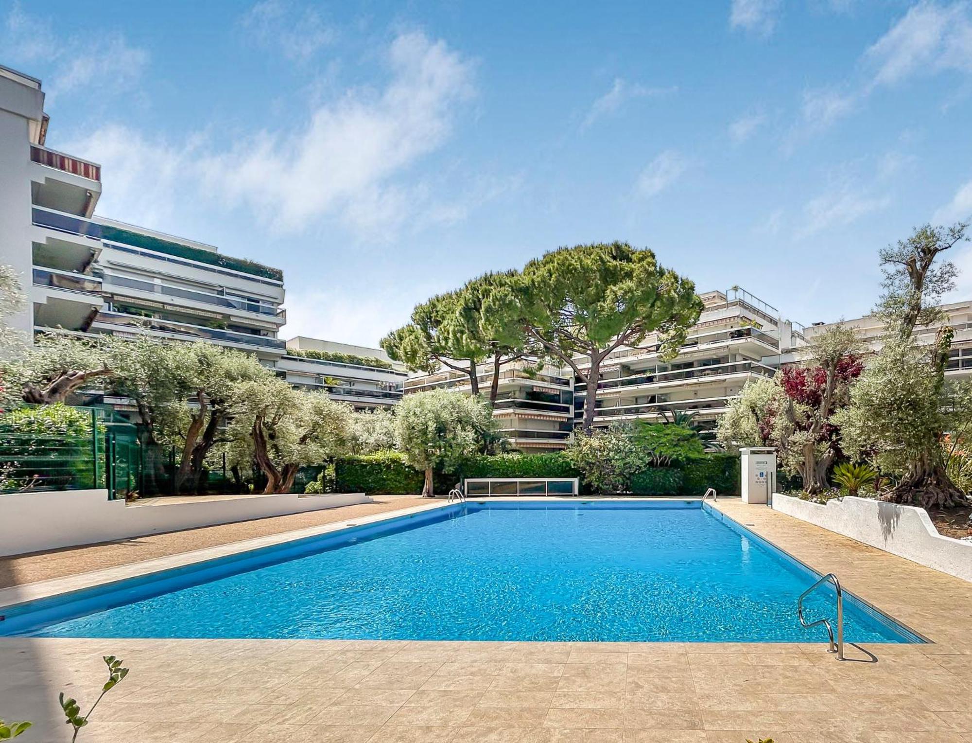 Joli Studio 4Pers Piscine Tout Confort Juan-les-Pins Exterior photo